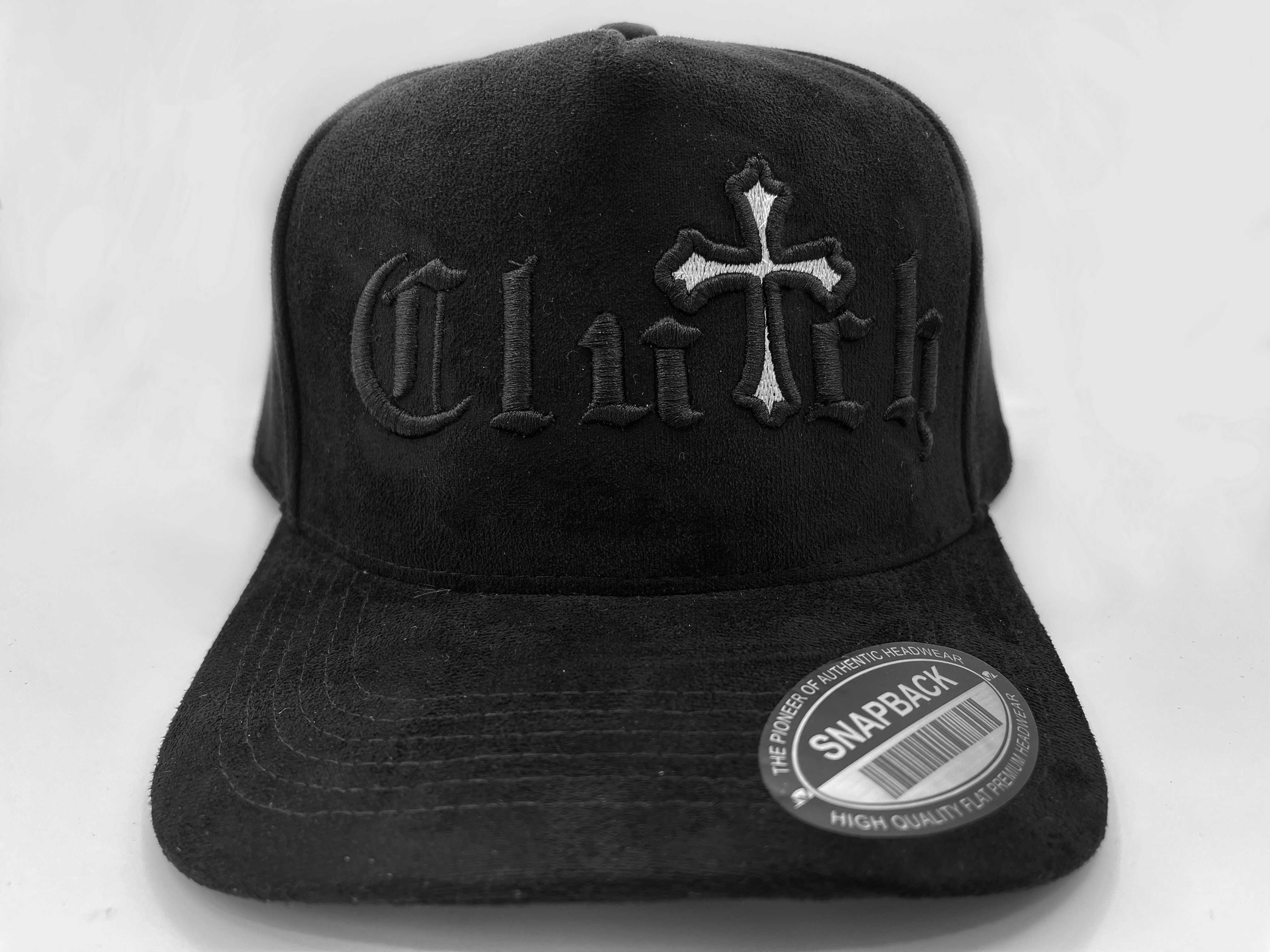 gorra snapback negra estilo urbano "clutch"